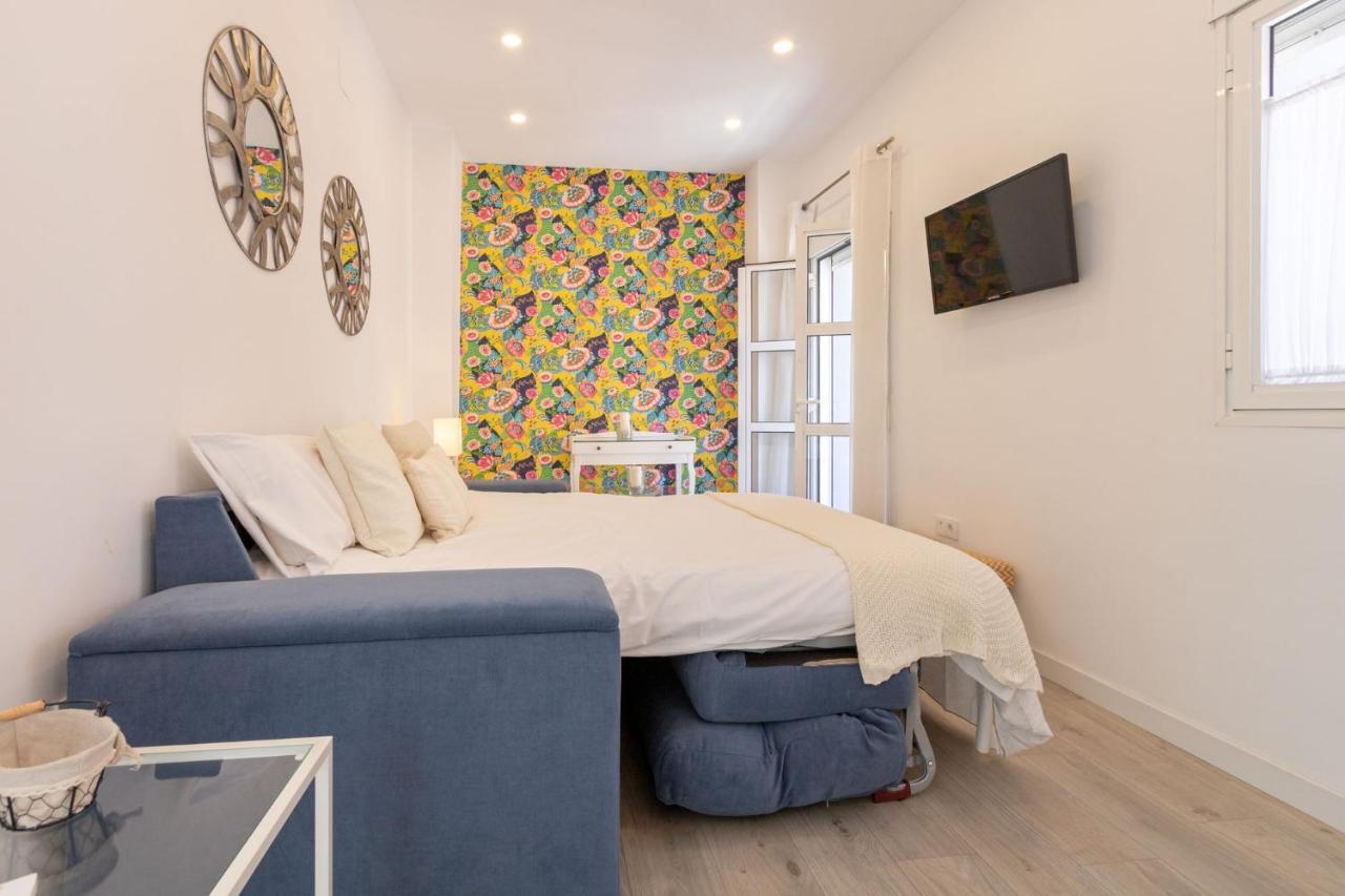 Nine O Clock San Luis Skyview Apartment Seville Exterior photo