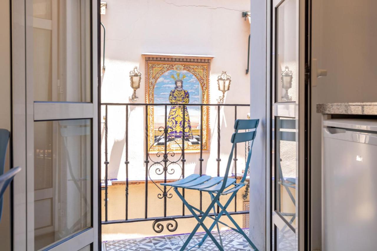 Nine O Clock San Luis Skyview Apartment Seville Exterior photo
