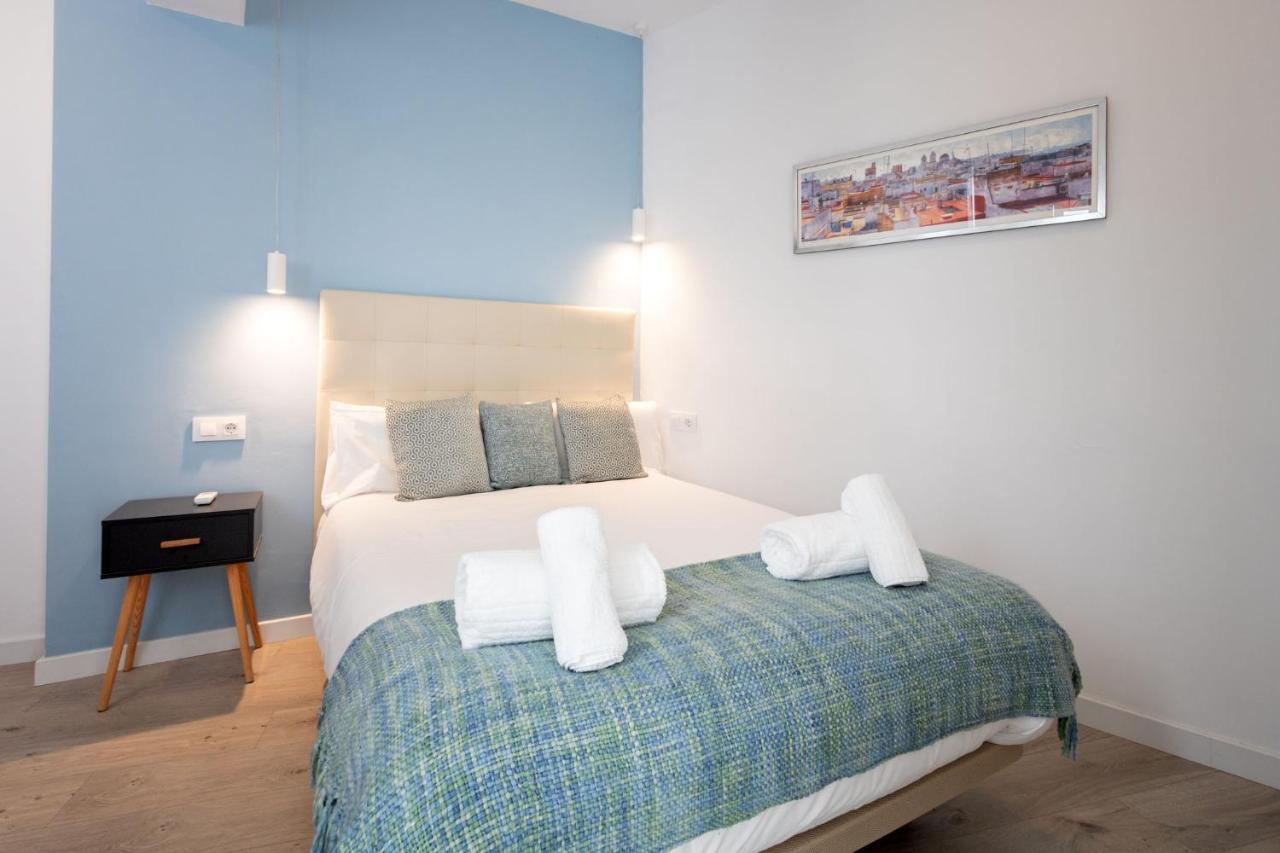 Nine O Clock San Luis Skyview Apartment Seville Exterior photo