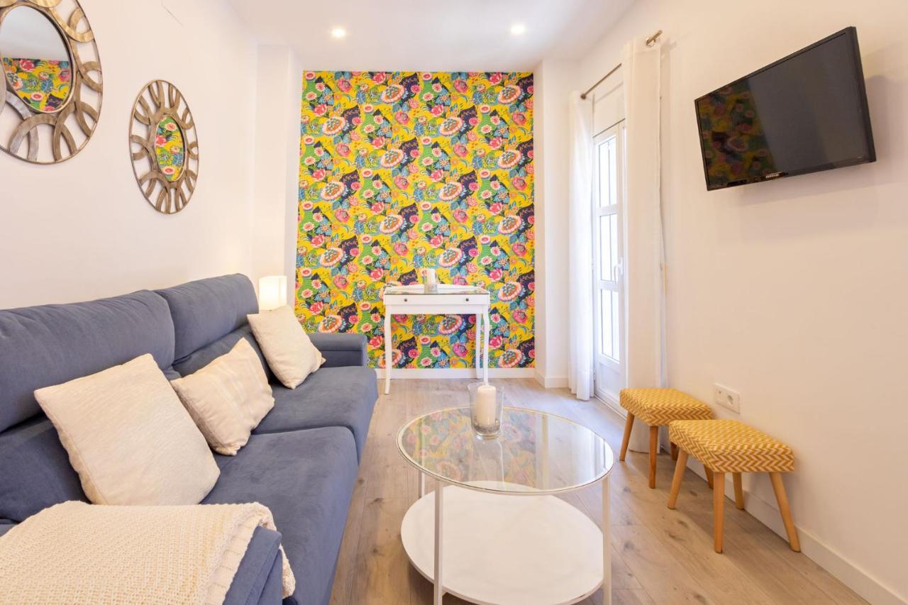 Nine O Clock San Luis Skyview Apartment Seville Exterior photo