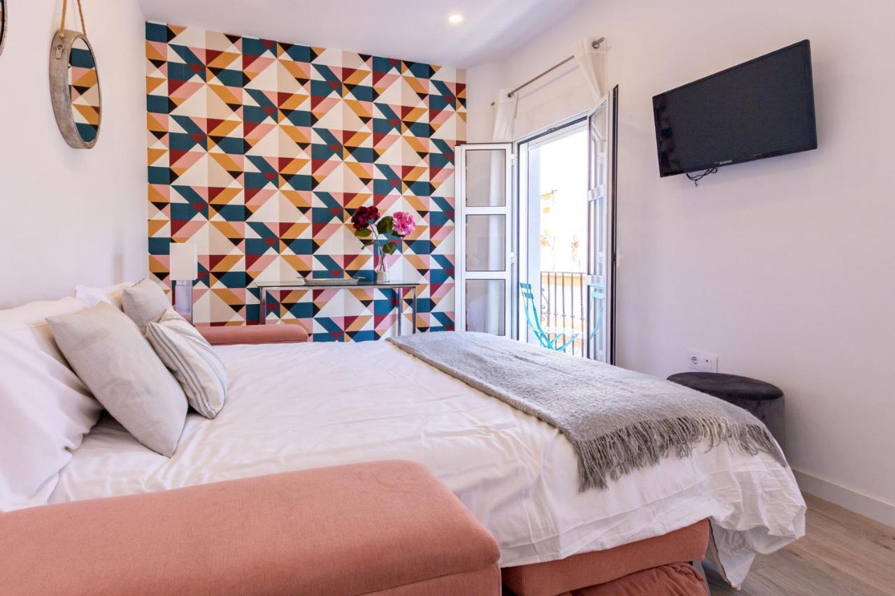 Nine O Clock San Luis Skyview Apartment Seville Exterior photo