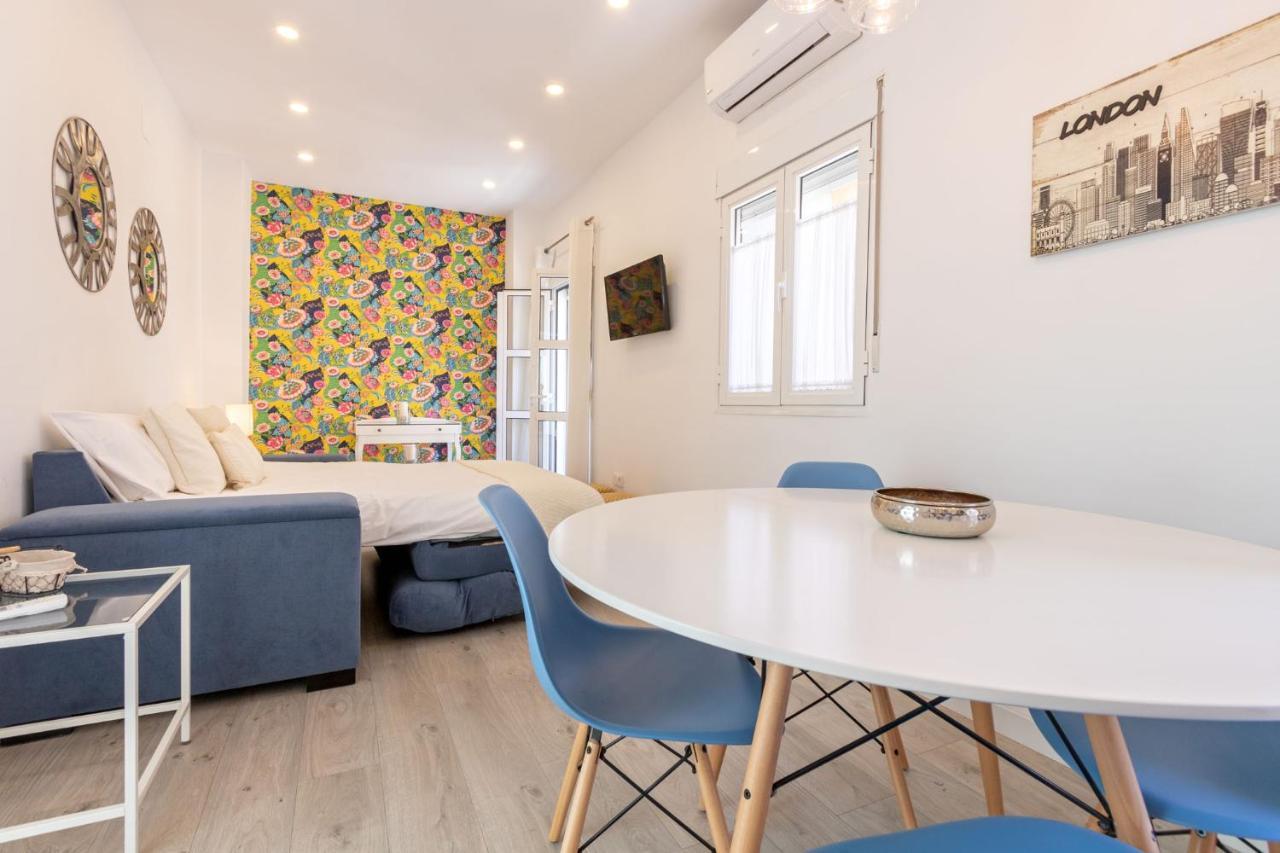 Nine O Clock San Luis Skyview Apartment Seville Exterior photo