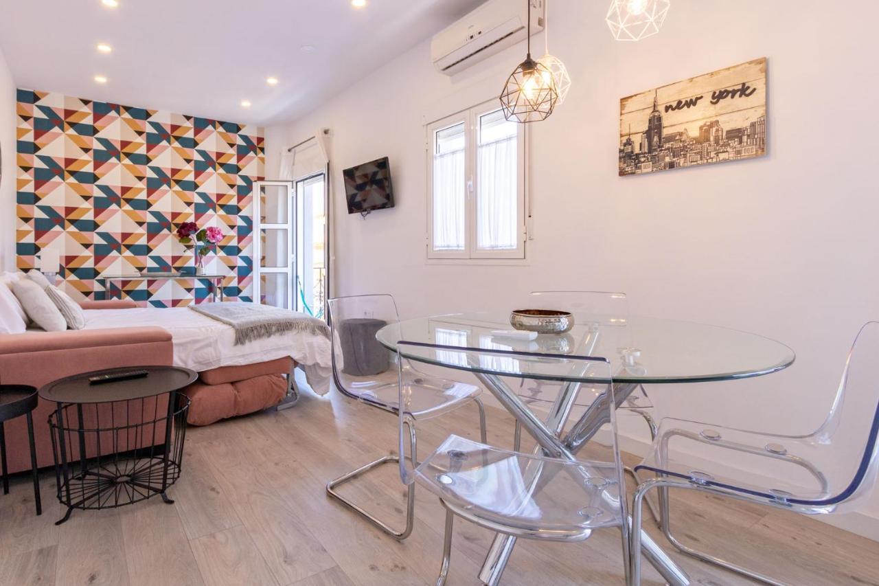 Nine O Clock San Luis Skyview Apartment Seville Exterior photo